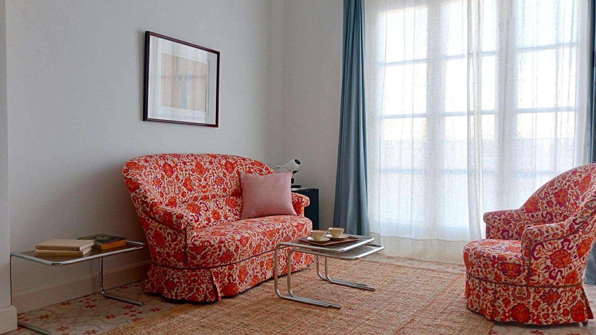 Hotel 3A Ease Of Living Ciutadella  Rum bild