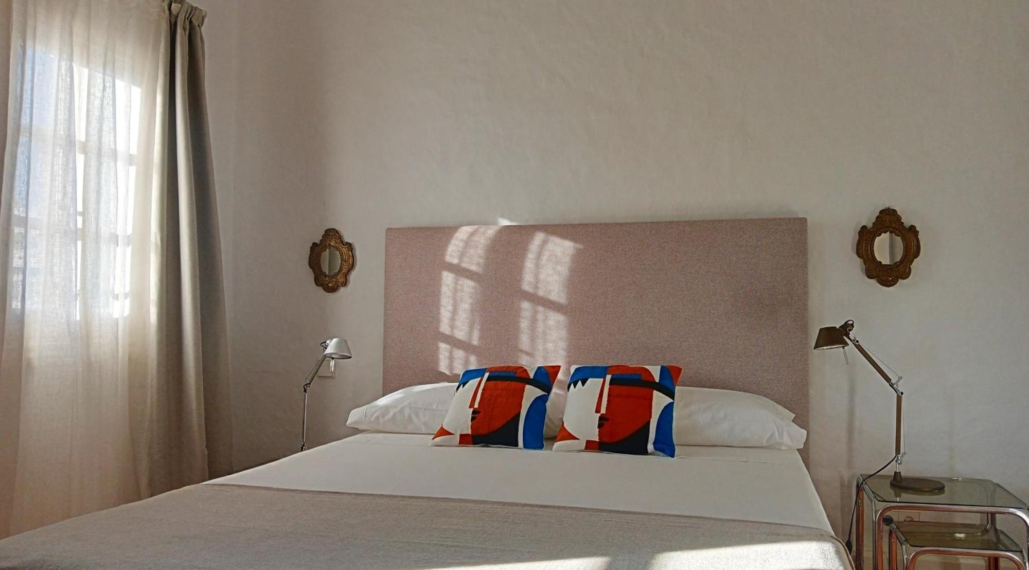 Hotel 3A Ease Of Living Ciutadella  Exteriör bild