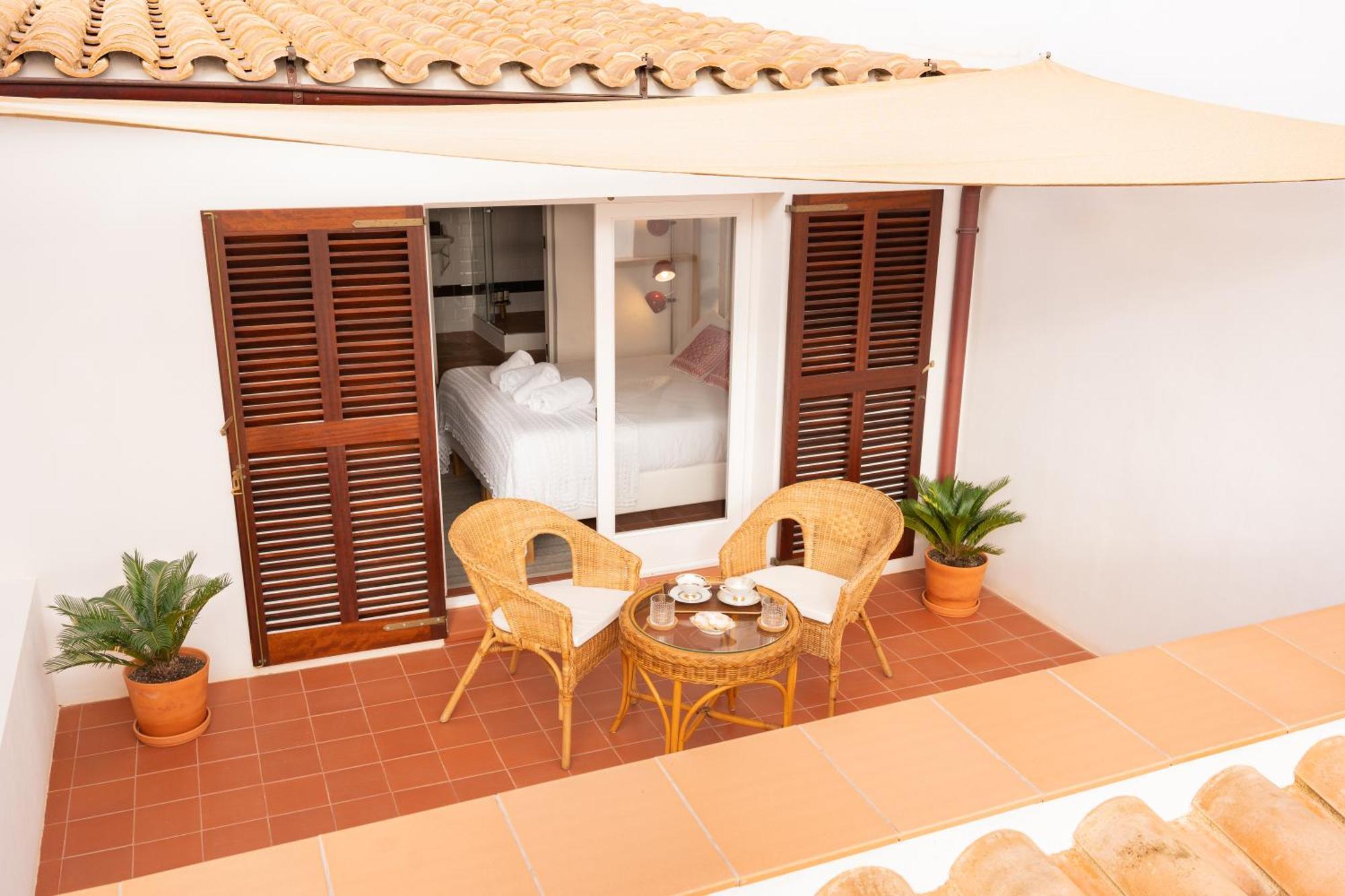 Hotel 3A Ease Of Living Ciutadella  Exteriör bild