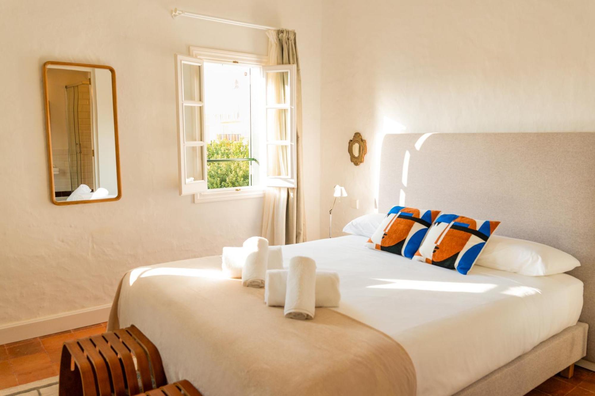 Hotel 3A Ease Of Living Ciutadella  Exteriör bild